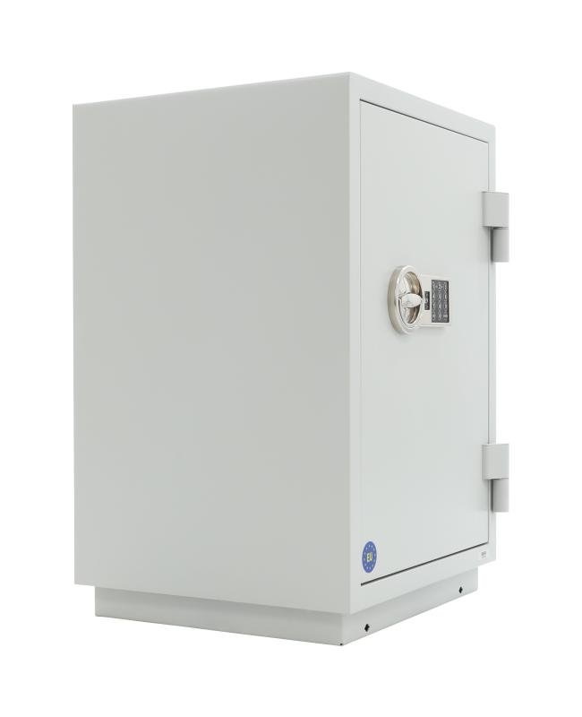 Ugniai atsparus seifas FRS 67T EL