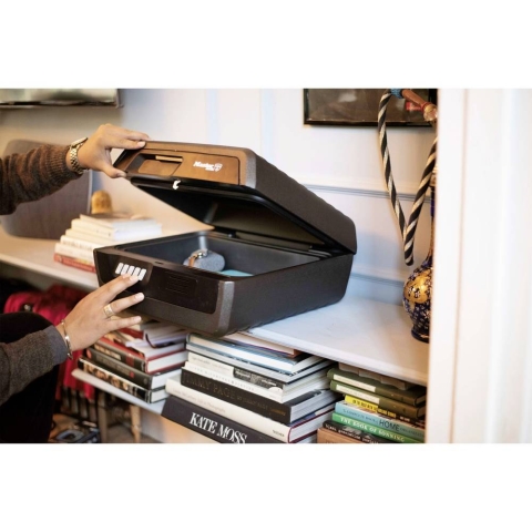 Atsparus ugniai ir vandeniui seifas CHW30300EURHRO